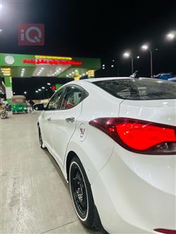 هیوندای ئەلەنترا